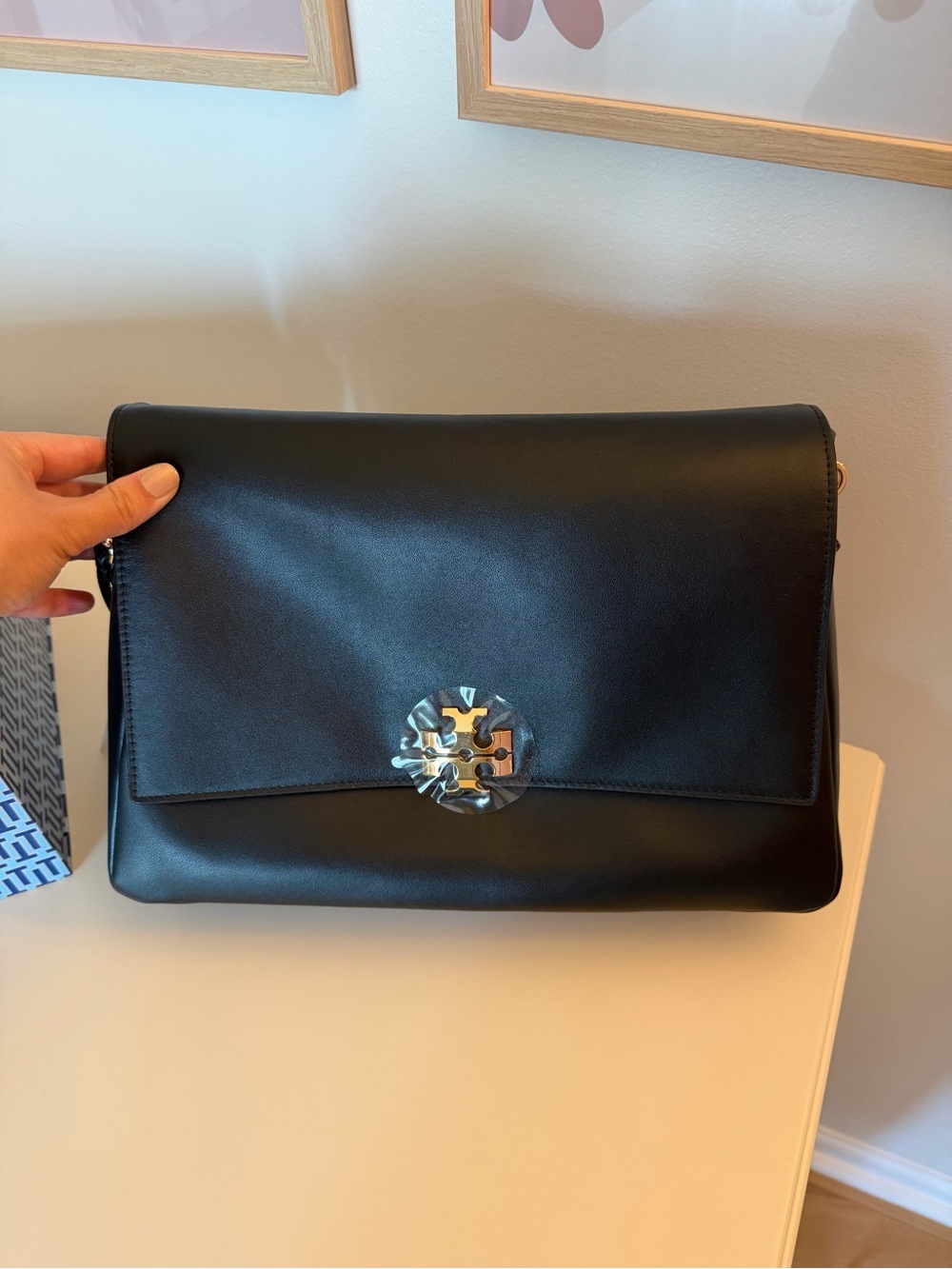 Tory Burch large Black Leather Shoulder Bag with Gold-Tone Logo Hardware